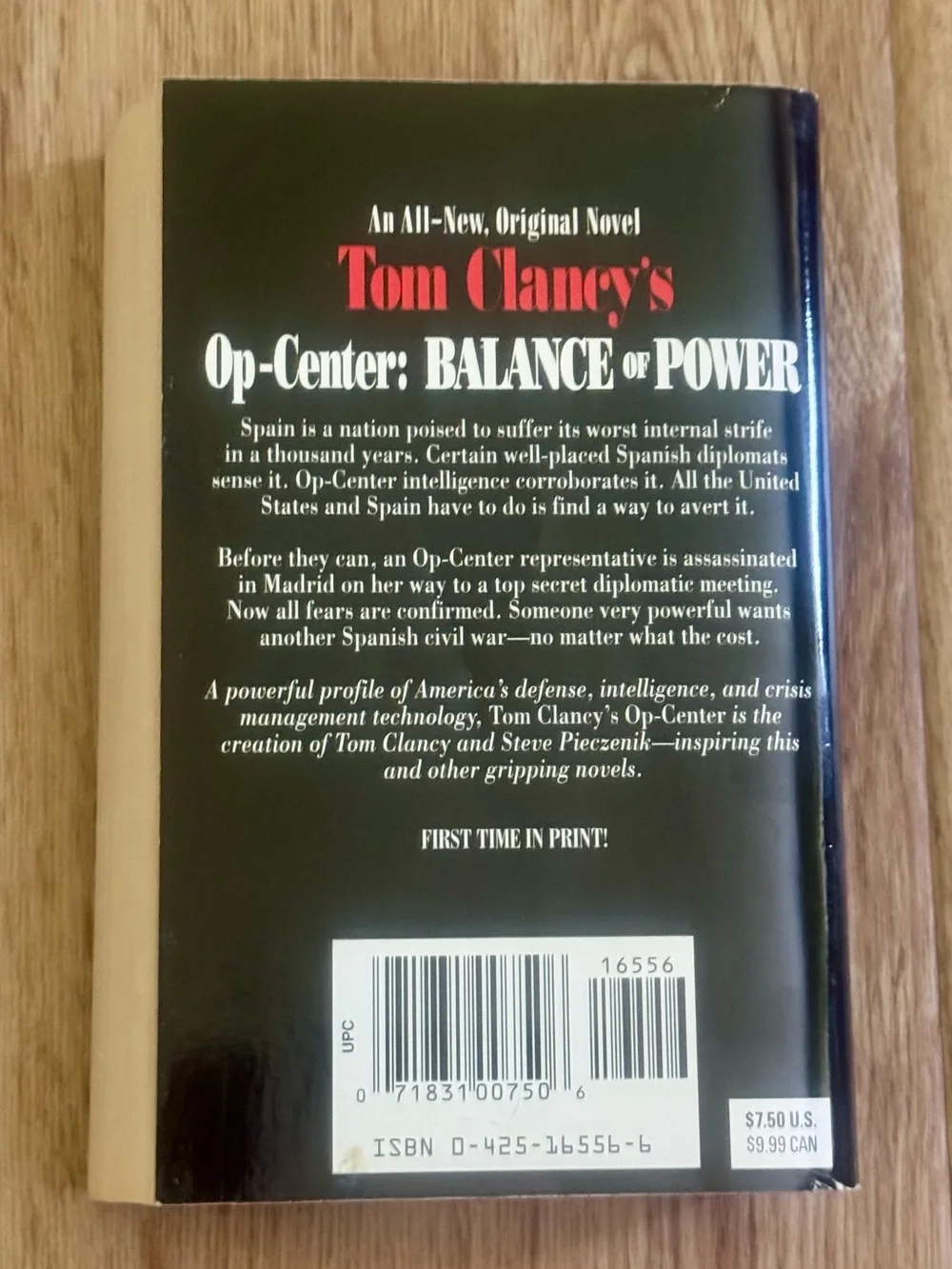 Tom Clancy's Op-Center: Balance of Power - Thriller Novel